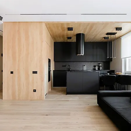 Hotel Designed 1br In Versailles