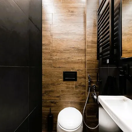 Designed 1br In Hotel Versailles